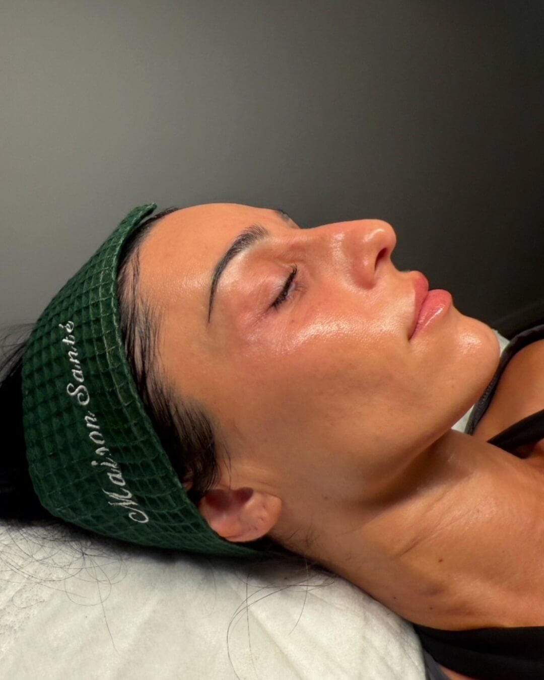 Client receiving a Maison Santé facial treatment